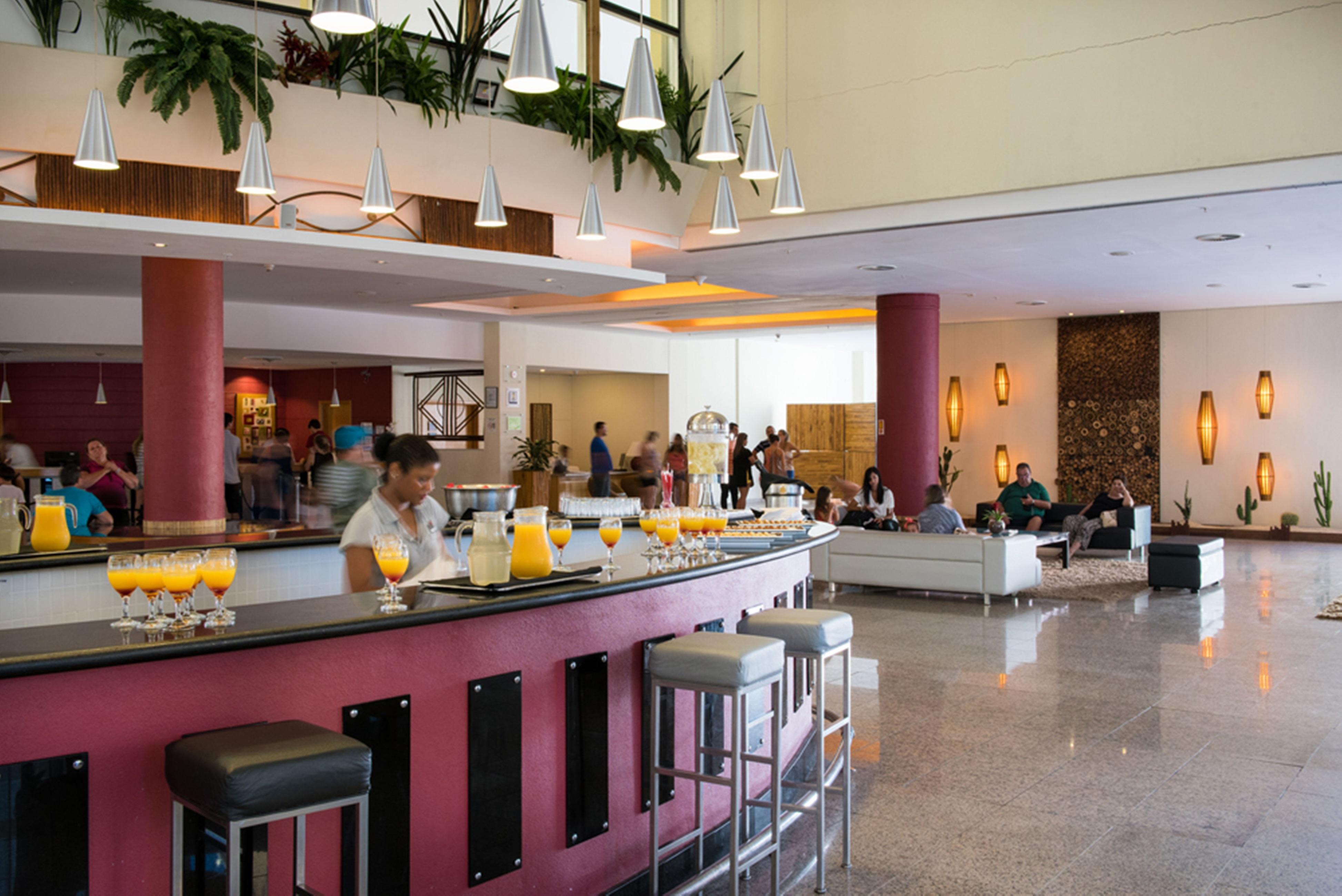 Vila Gale Eco Resort Angra Angra dos Reis Luaran gambar The lobby bar at the Sheraton Berlin